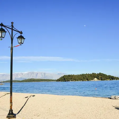 Lefkada Family Friendly House With Parking ,yard Apartment *
